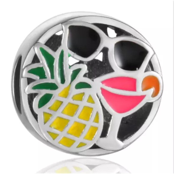 Durano Jewelry - SILVER PINEAPPLE COCKTAIL ON A SUNNY DAY CHARM Durano Jewelry - SILVER PINEAPPLE COCKTAIL ON A SUNNY DAY CHARM